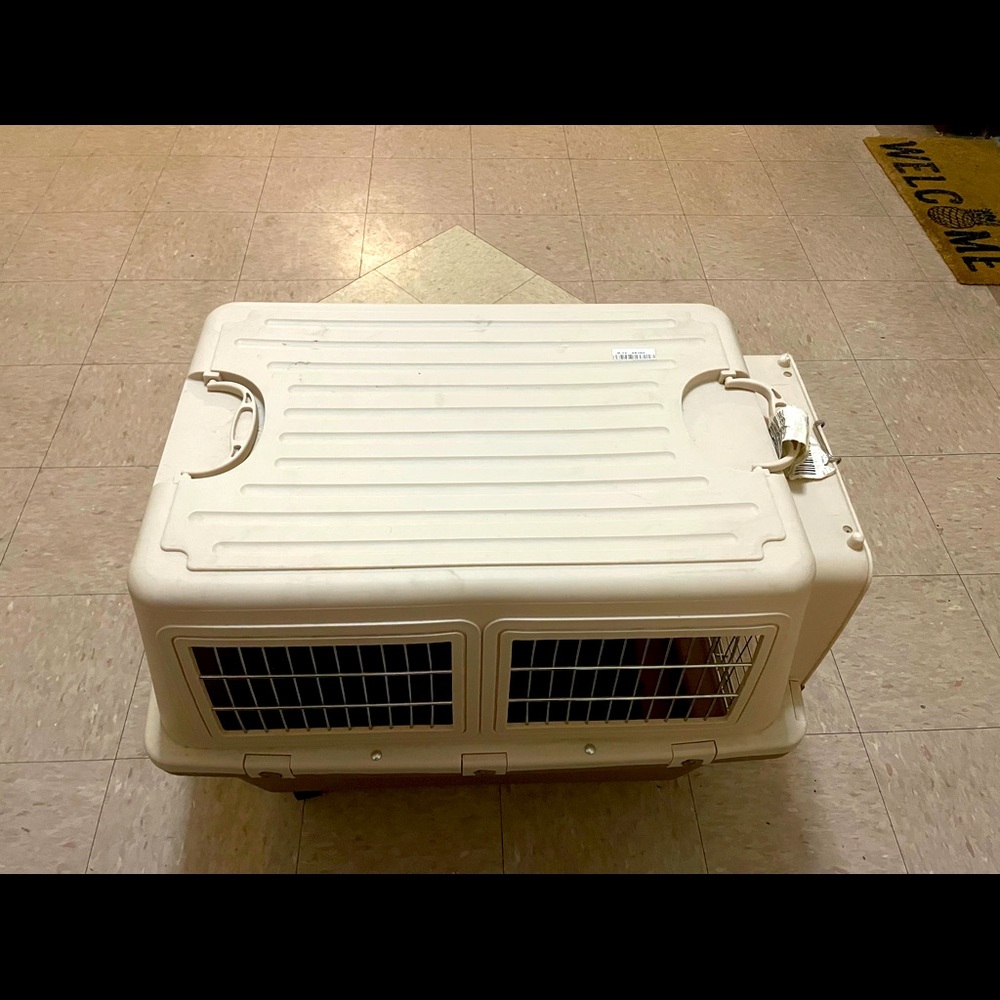 Dog crate
